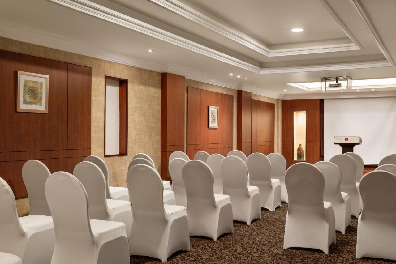 Eastyard Dammam Hotel - Formerly Ramada By Wyndham Dammam Exterior photo