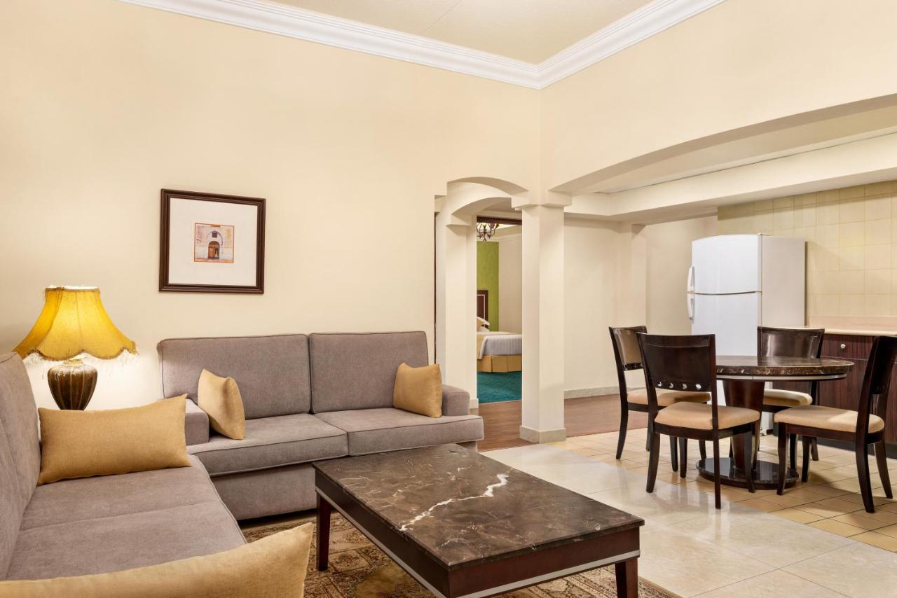 Eastyard Dammam Hotel - Formerly Ramada By Wyndham Dammam Exterior photo