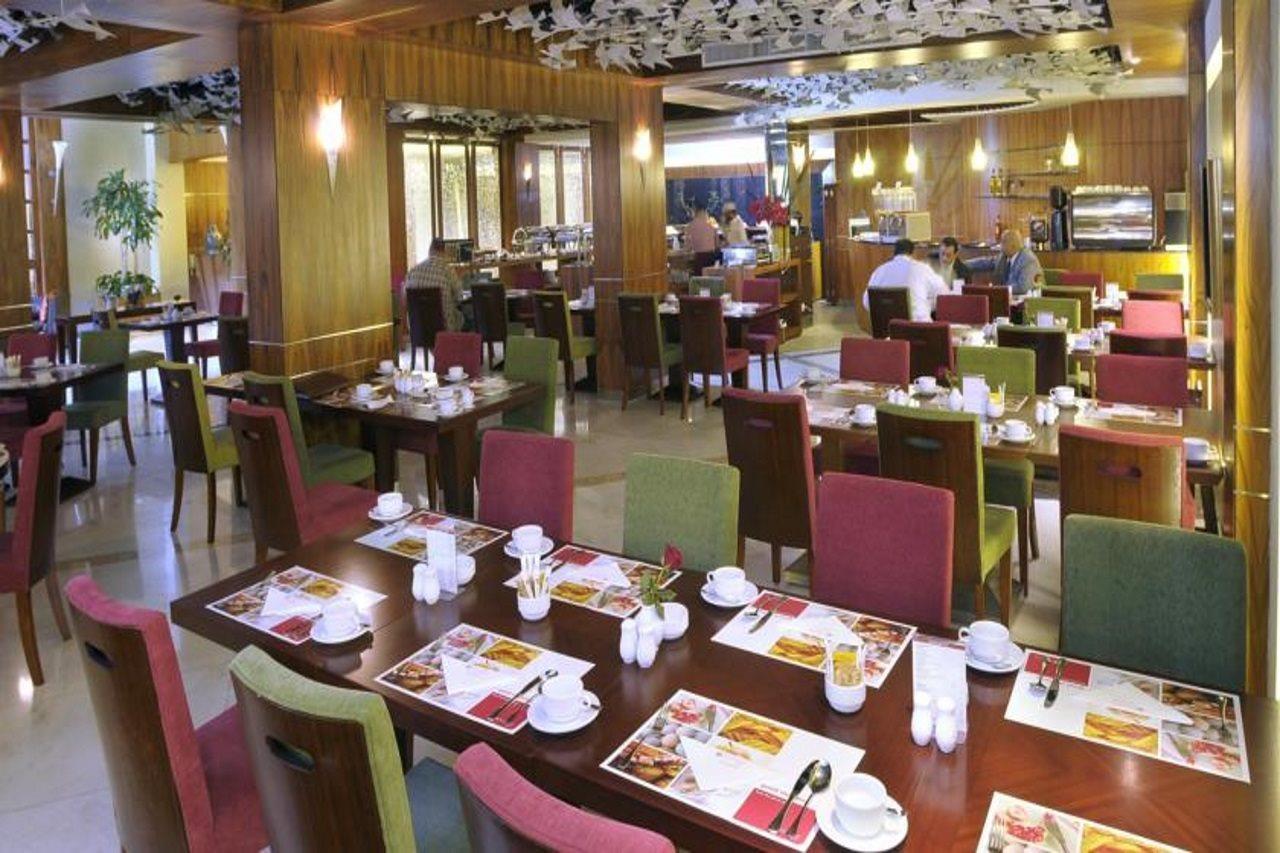 Eastyard Dammam Hotel - Formerly Ramada By Wyndham Dammam Exterior photo