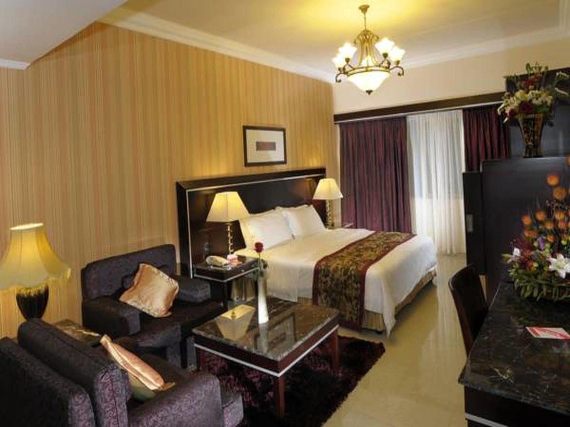 Eastyard Dammam Hotel - Formerly Ramada By Wyndham Dammam Exterior photo